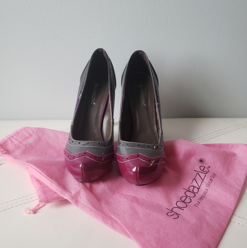 "Violette" patent leather spectator pumps